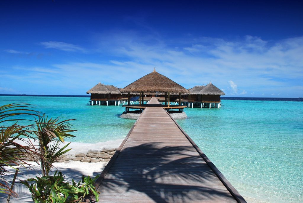 12星座海岛推荐-马尔地夫海上度假屋.(图/pixabay)