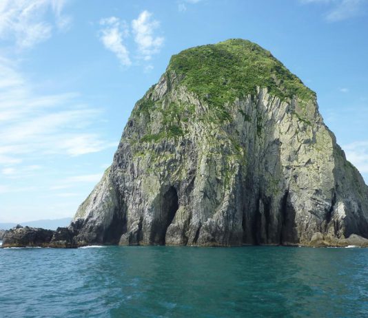 台灣離島跳島新玩法 - 基隆嶼