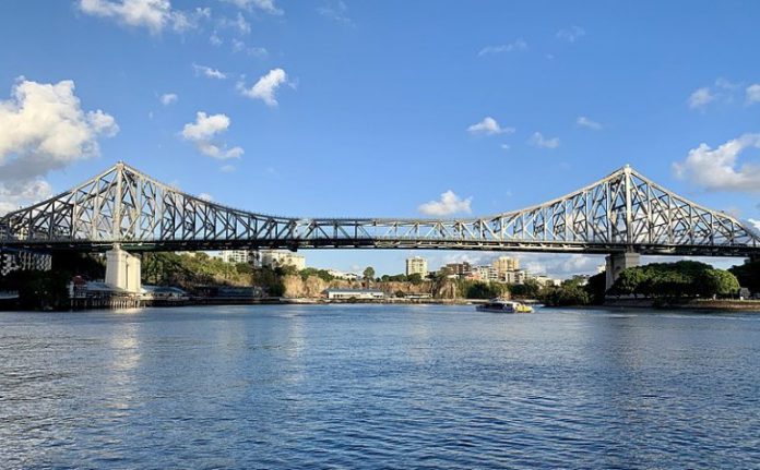 800px-Story_Bridge_at_sunset_Brisbane